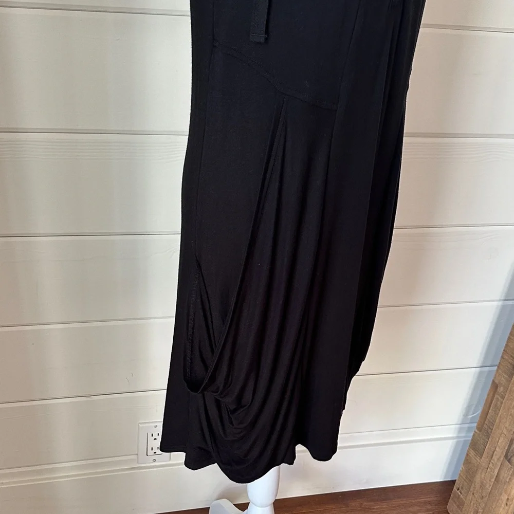 Kenzie Black Short Sleeve Zip Dress - Picture 5 of 11